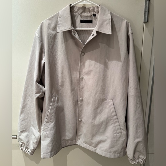 Uniqlo Men's Light Gray Coach Jacket - Picture 1 of 3